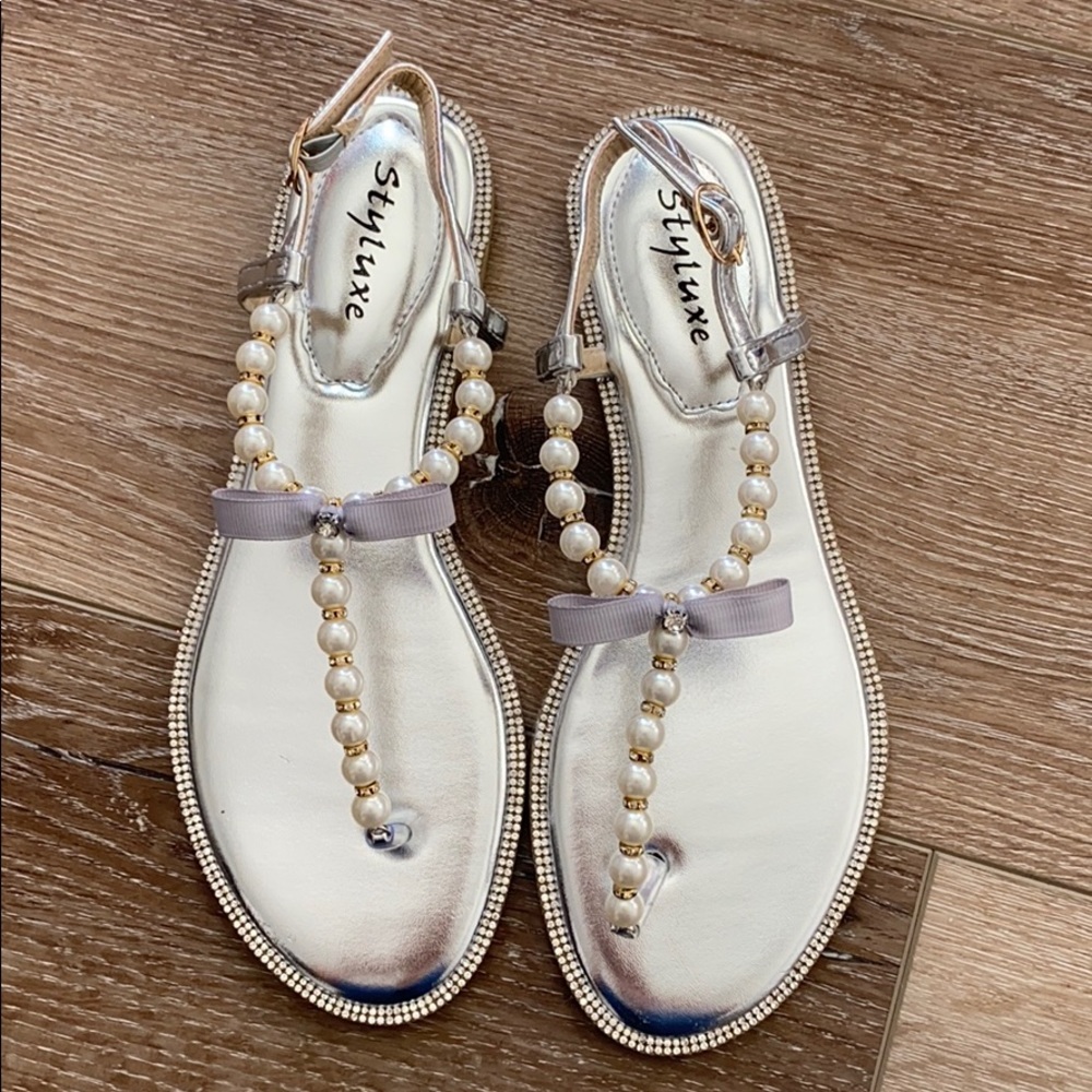 Silver T-Strap Pearl Flat Sandals